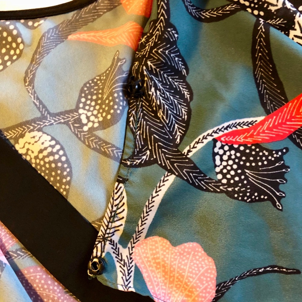Adelyn Rae Romper - Picture 6 of 8